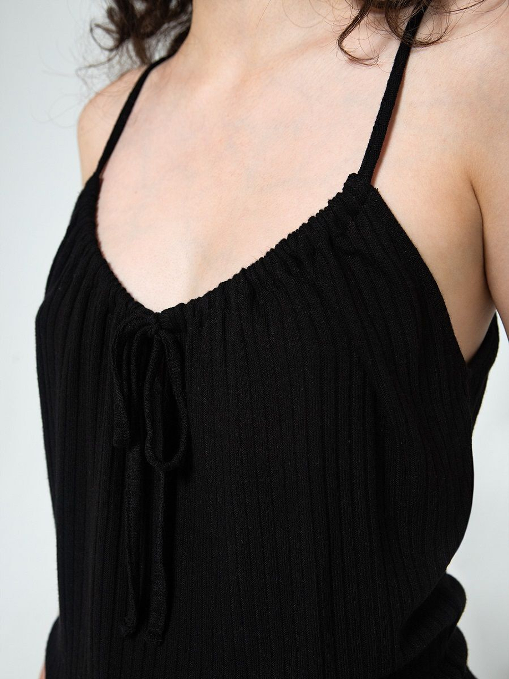 Топ из вискозного трикотажа в рубчик