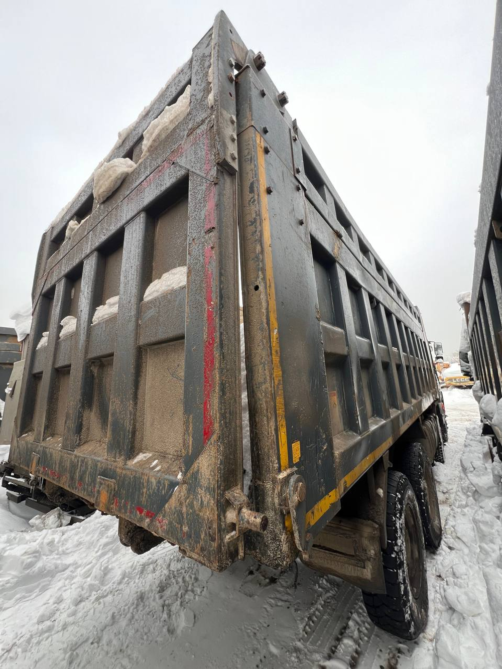 FAW J6 8x4 Самосвал CA3310P66K24T4E5 (Дизельный, 11,1 л, 420 л.с., МТ)