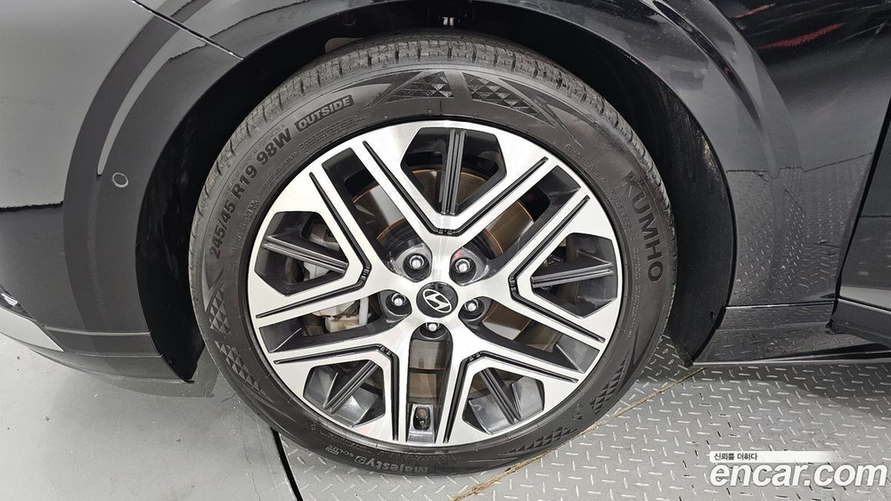 Hyundai Grandeur (Azera) (GN7) 3.5 Бензин 2WD (01.2023)