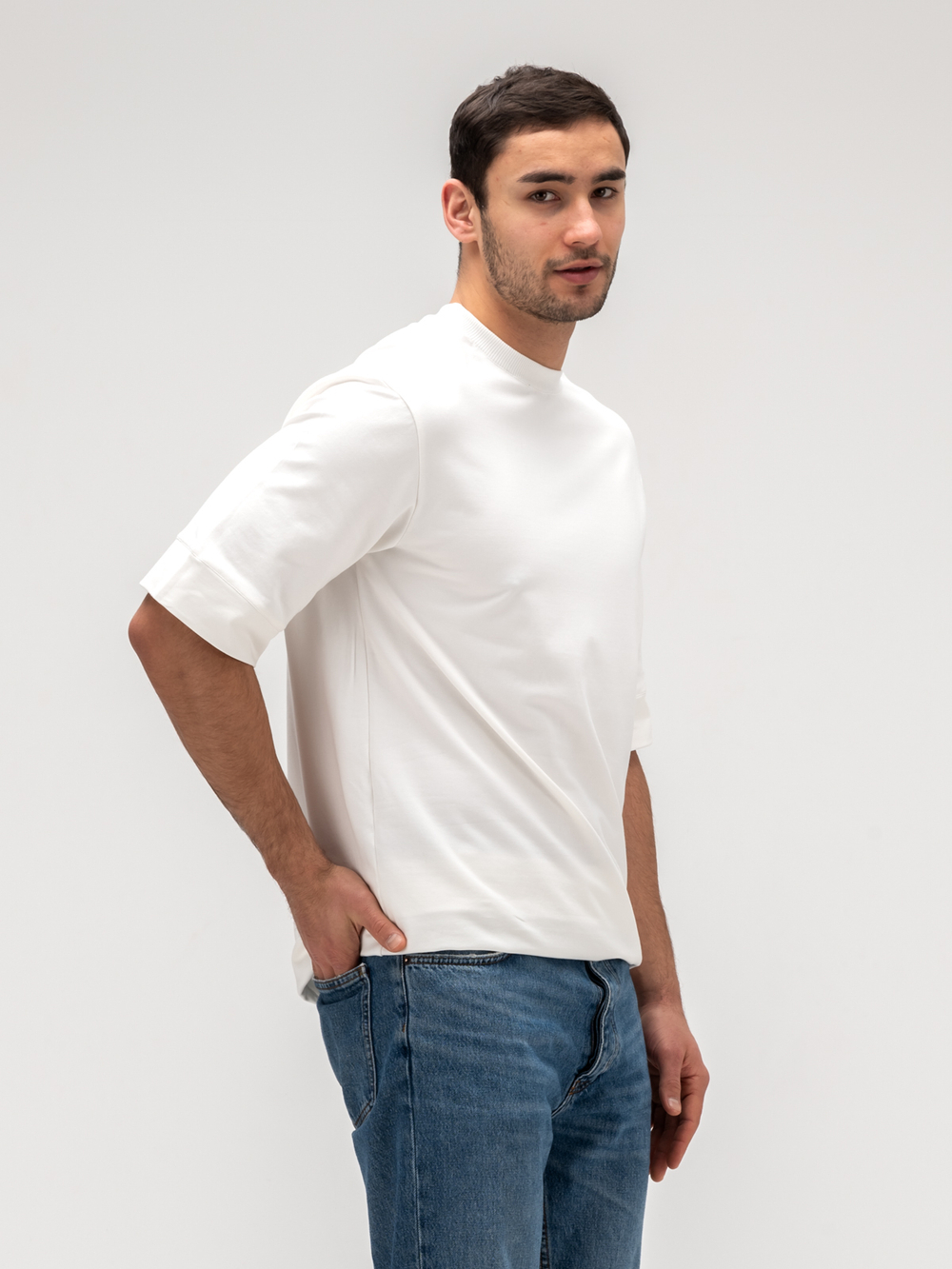 Футболка мужская плотная. Белая