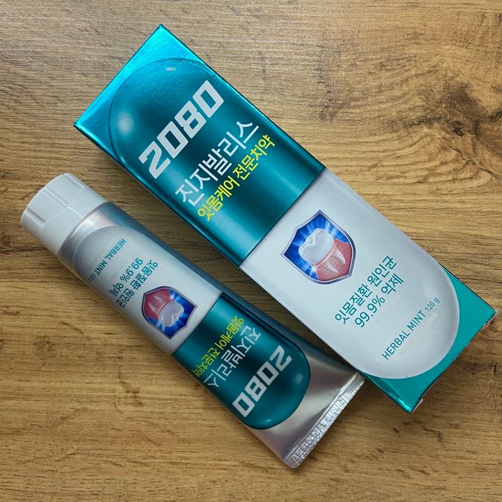 Зубная паста Dental Clinic 2080 Gingivalis Herbal Mint Toothpaste укрепляет десны натуральная мята 120 г