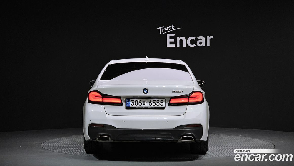 BMW 5 Series (G30) 520i M Sports (07.2021)