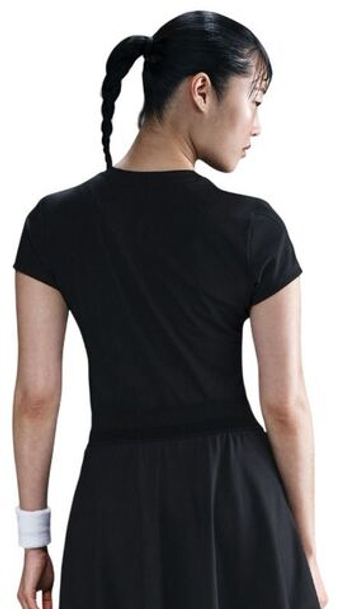 Женская теннисная футболка Nike Court Advantage Dri-Fit Short-Sleeve Tennis - черный