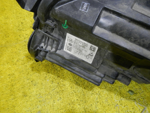 Битая Фара правая Mercedes E W213 (2016-2021) LED