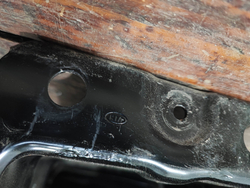 Усилитель переднего бампера Kia K5 20-нв Б/У Оригинал 64900L2000