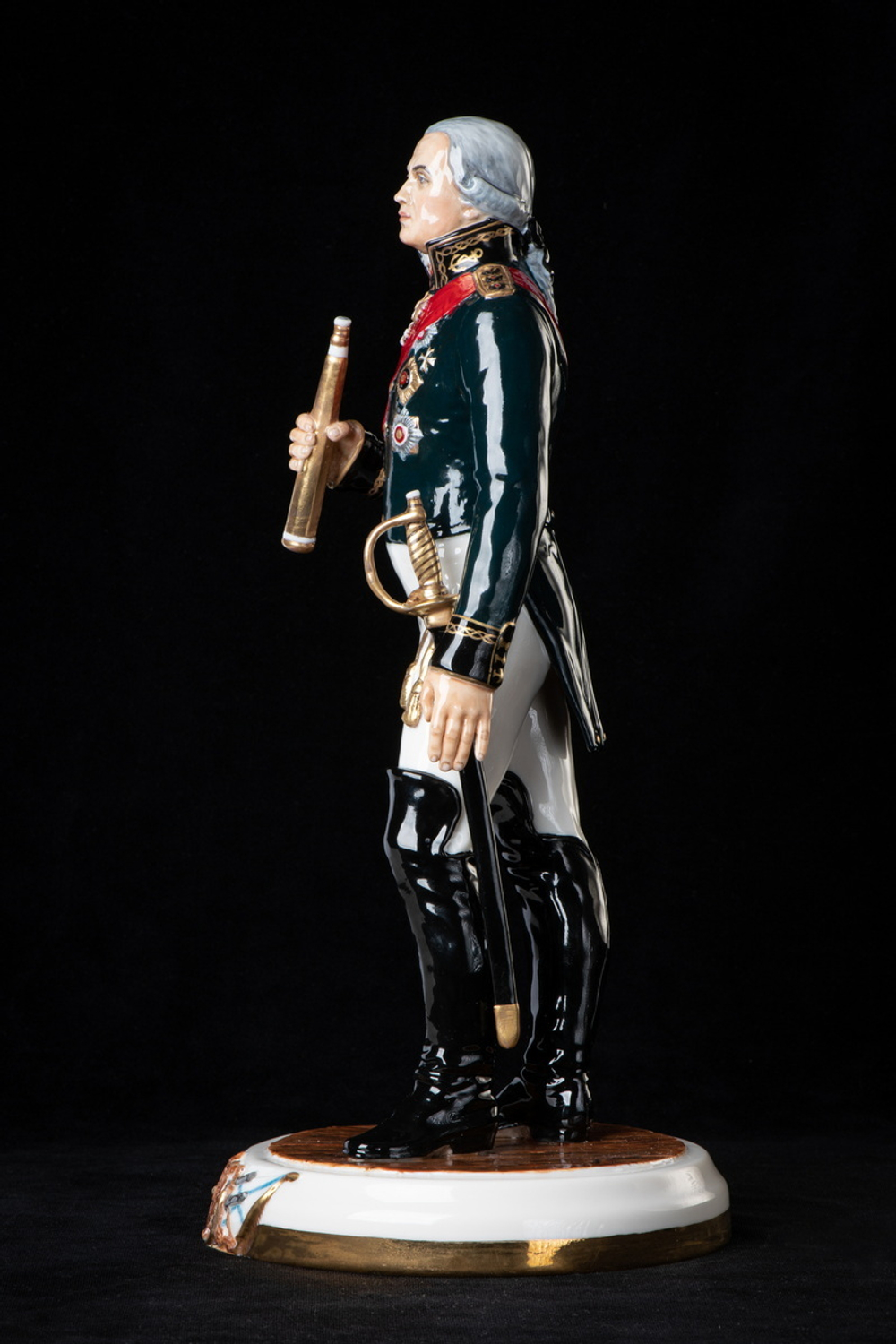 Статуэтка. Фарфор. Солдат. Ушаков Федор Федорович - Русский флотоводец. Россия