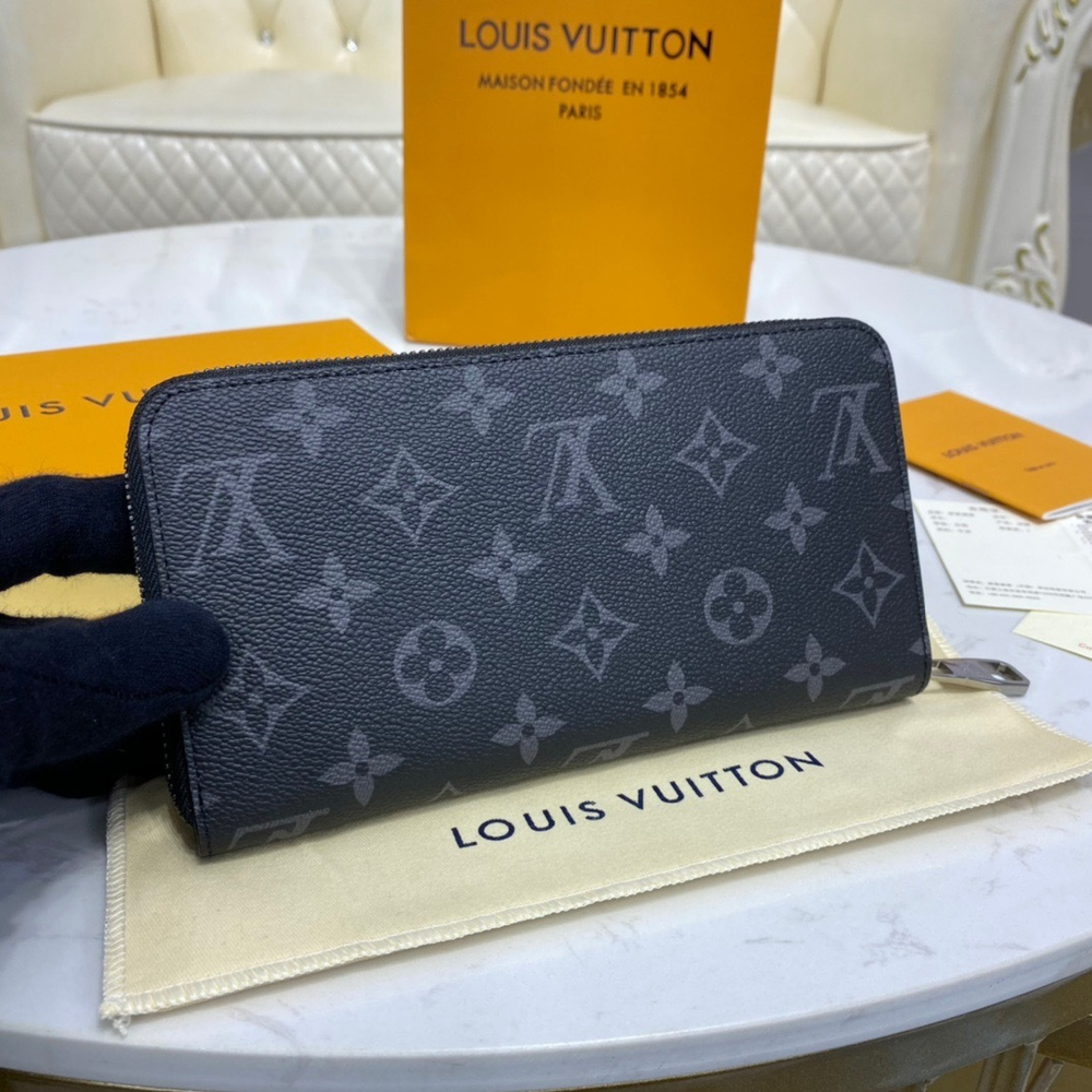 Louis Vuitton Zippy Wallet