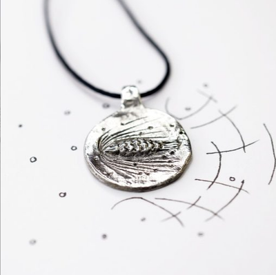 Медальон “Ободрись и действуй” (чернение)