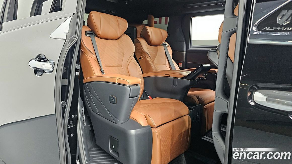 Toyota 알파드 4 Generation Executive 라운지 (12.2023)