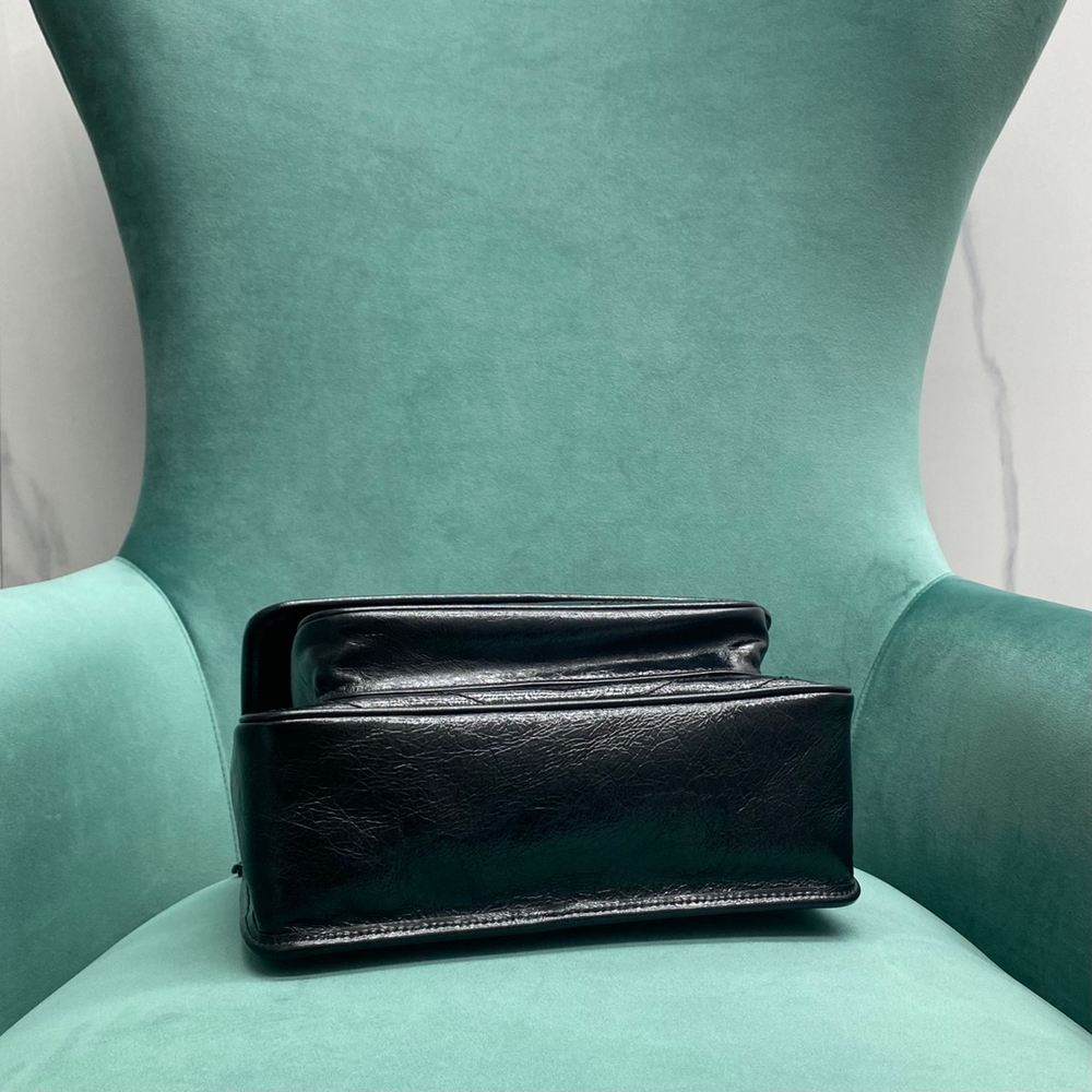 Saint Laurent Niki 28 cm