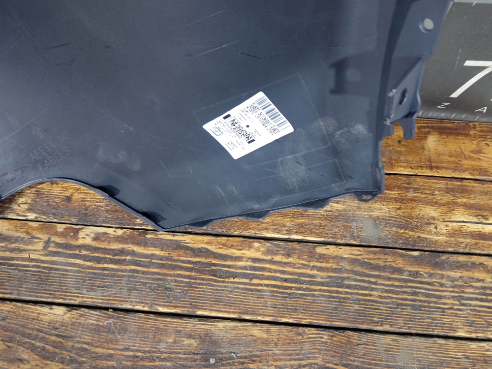 Бампер задний левая часть Land Rover Discovery Sport (L550) 14-нв Б/У Оригинал LR129384