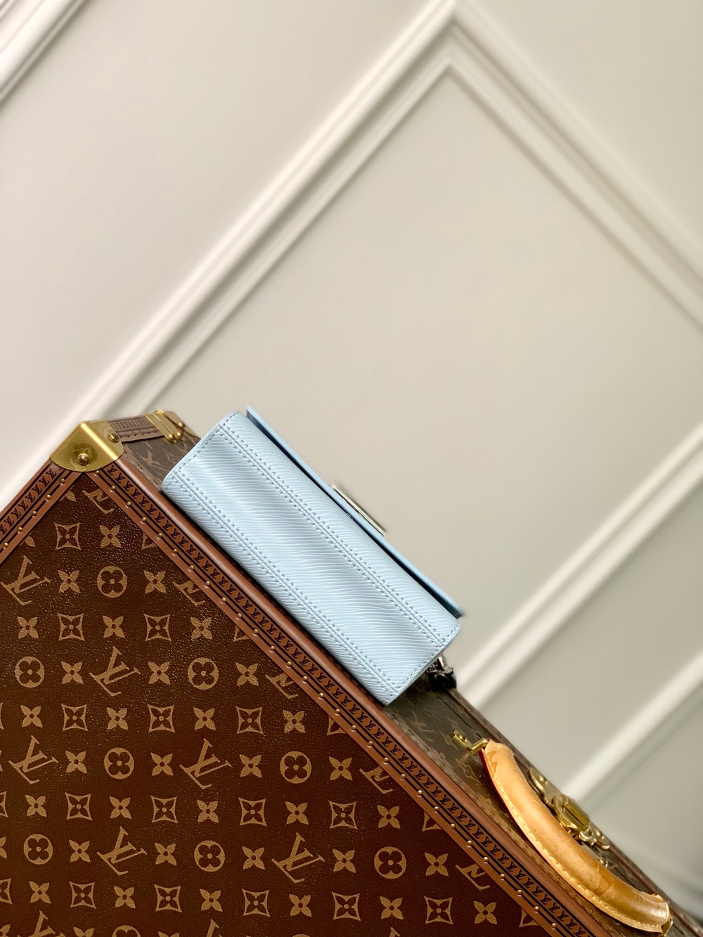 Louis Vuitton Twist West Pochette