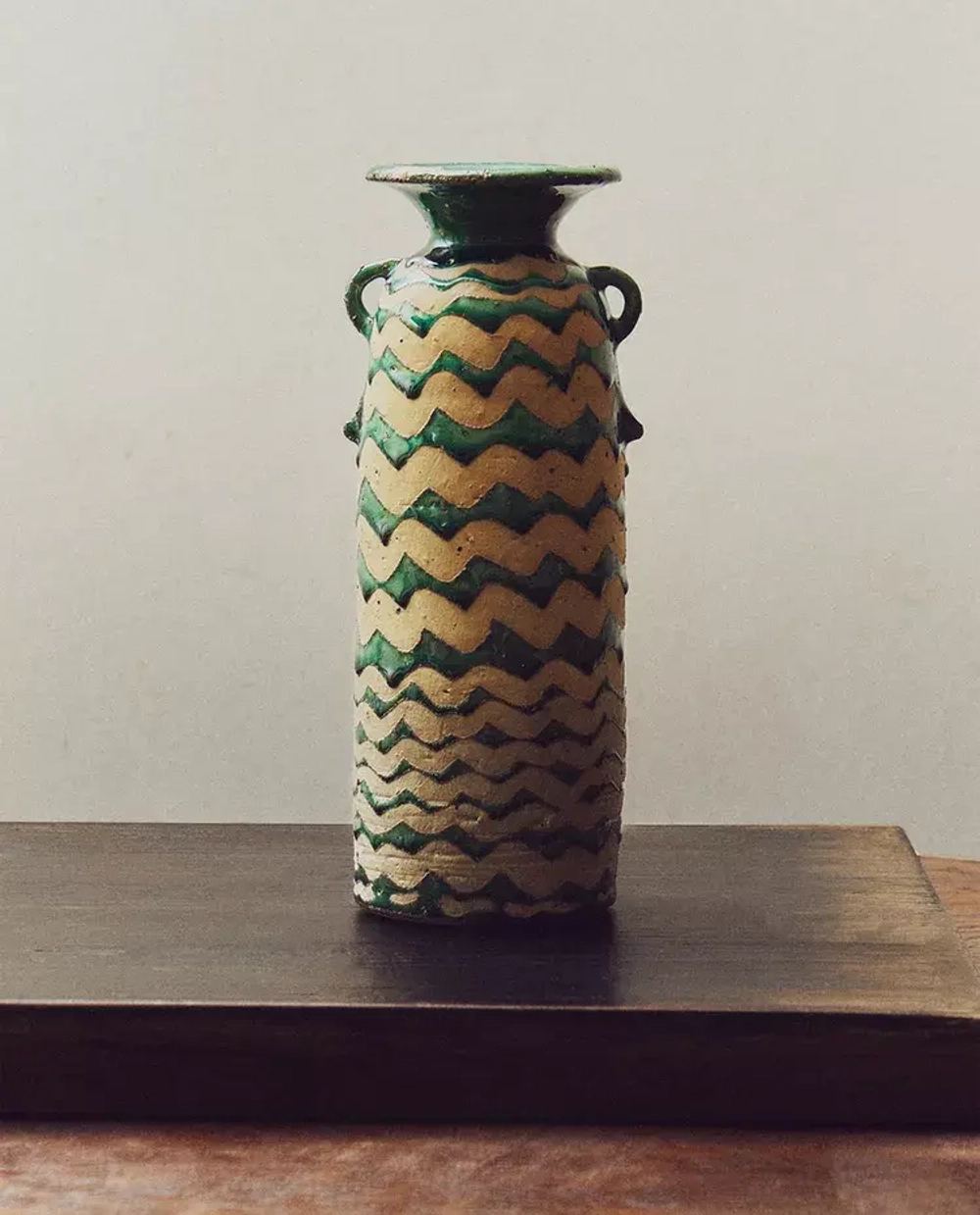 ZARA HOME УДЛИНЕННАЯ ВАЗА ИЗ КЕРАМИКИ, ЗЕЛЕНЫЙ