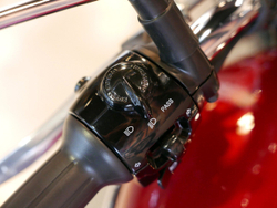 Royal Enfield Meteor 350 Supernova Red