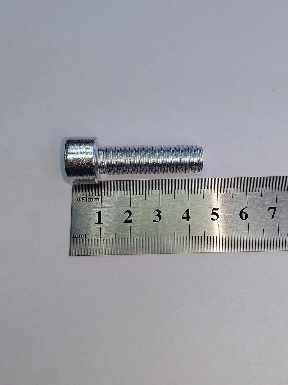 10х35 ОЦ. Винт П/Р с внут.шестигр. к.п.8.8 DIN912 (20 шт)