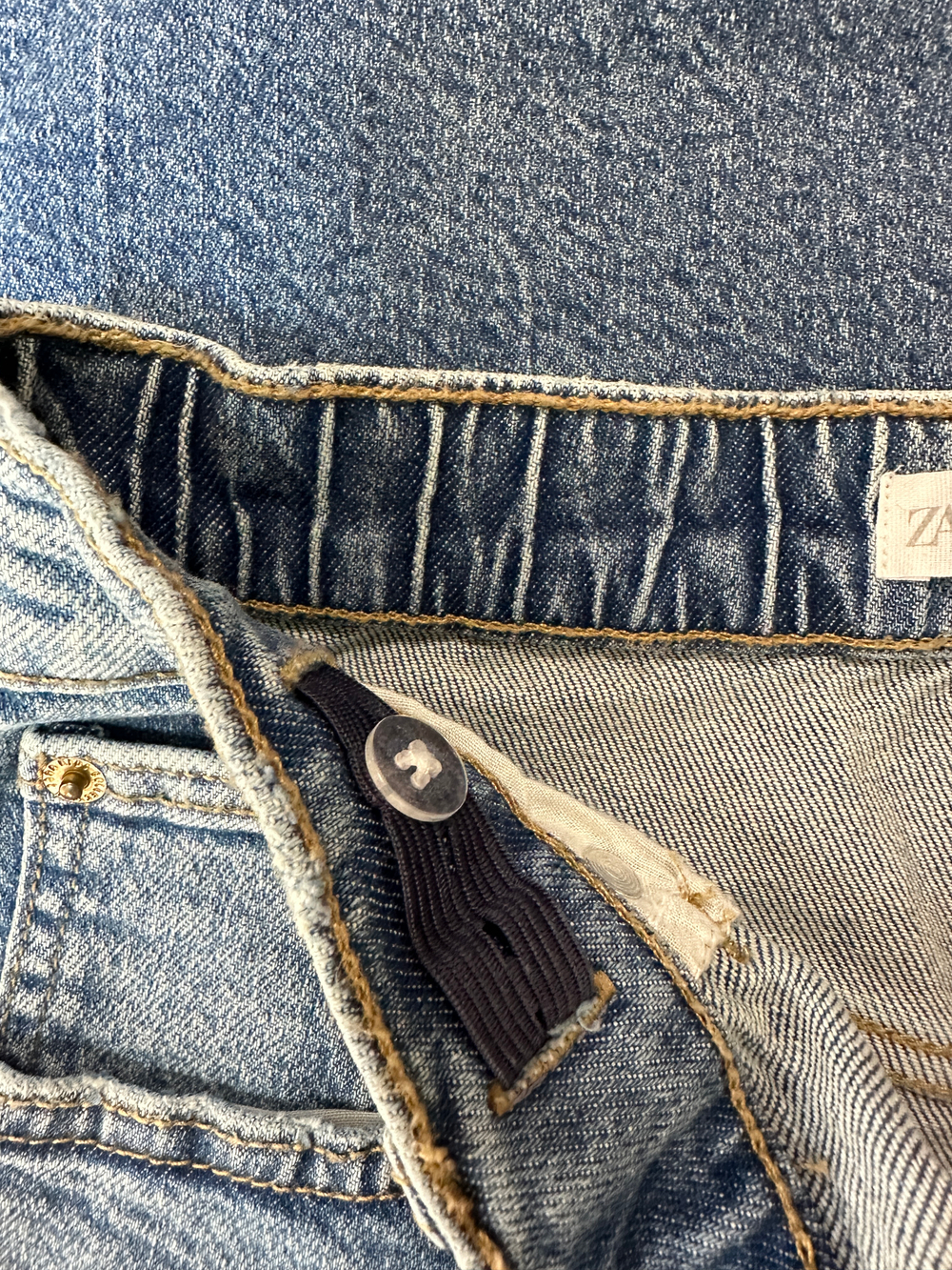 Джинсы Zara