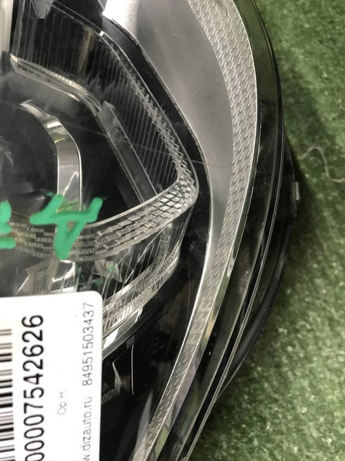 Битая Фара правая BMW X3 G01 (17-21) Adaptive LED