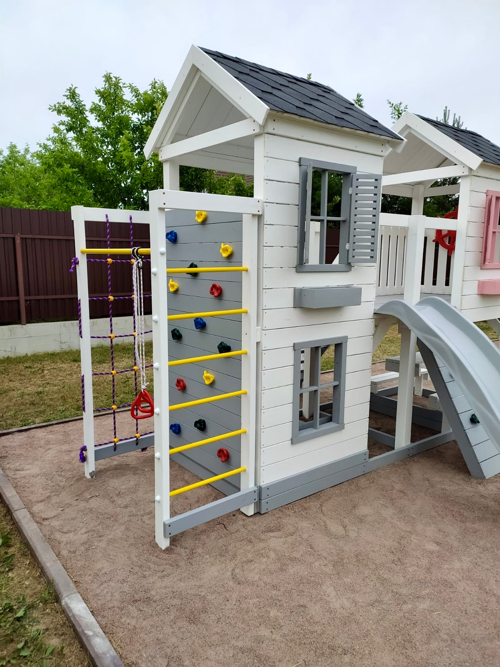 Детский деревянный домик с качелями Флоренция + спортивная секция