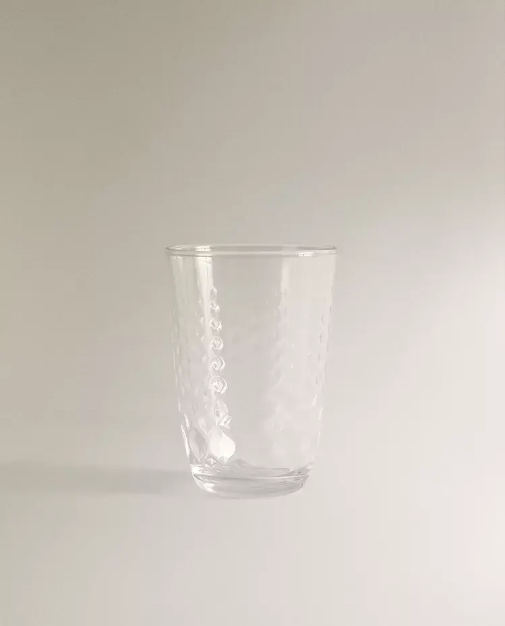 ZARA HOME СТАКАН С РЕЛЬЕФНЫМ УЗОРОМ, ПРОЗРАЧНЫЙ