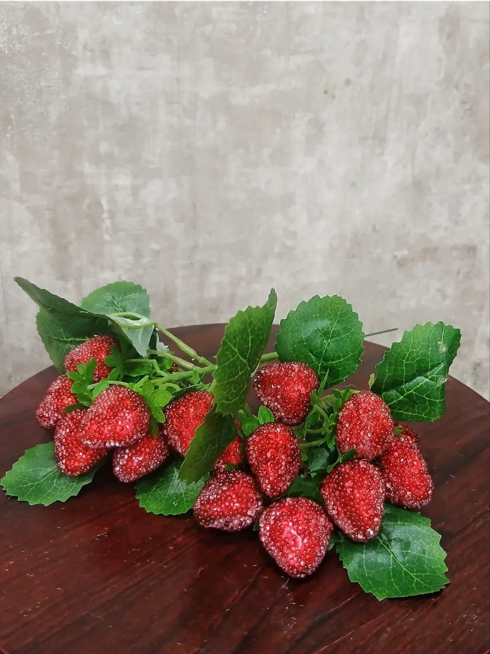 Ветка клубники "Вкусняшка"