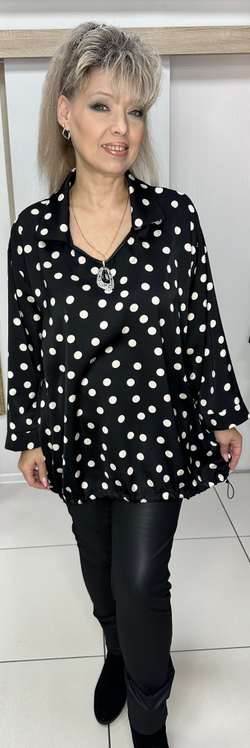 Нарядный блузон-туника в белый горошек