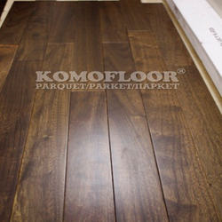 Массивная доска Komofloor Южный орех