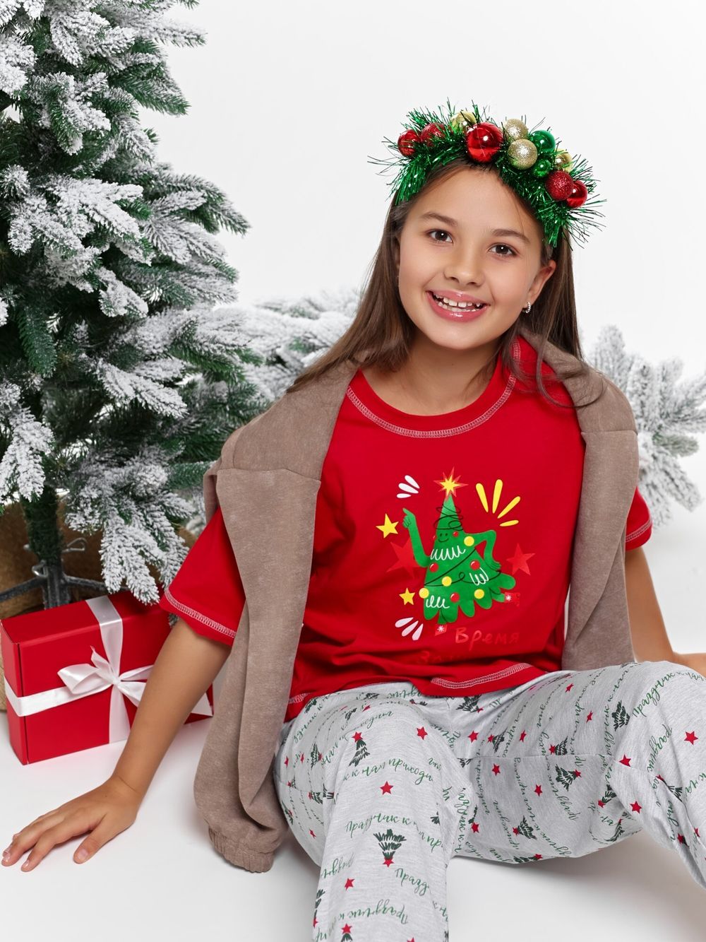 Костюм для девочки Праздник-1.1 Виотекс КРАСНЫЙ