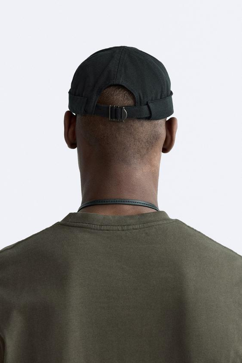 ZARA КЕПКА БЕЗ КОЗЫРЬКА, ЧЕРНЫЙ