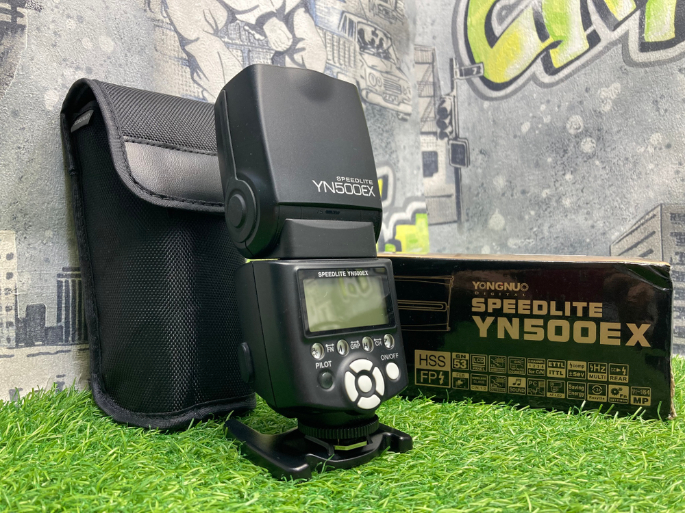YongNuo YN-500EX Speedlite