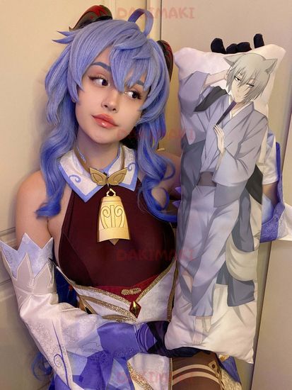 Мини дакимакура Томоэ из Очень приятно, Бог арт. M0756, 60х20 см