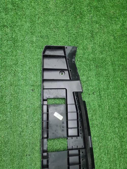 Пыльник переднего бампера Geely Coolray (19-24)