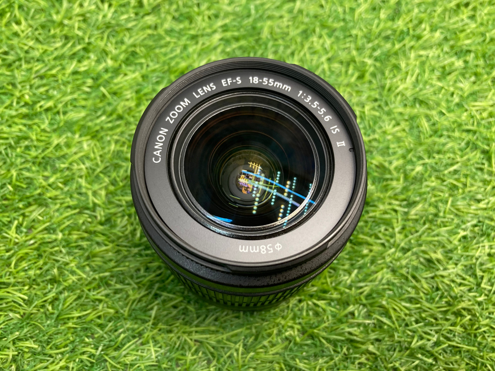 Canon 600D kit 18-55mm 3.5-5.6 IS II 9.500 кадров