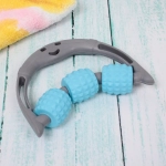 Массажер для тела роликовый «Universal» 3 ролика, 15*13*3,5 см, голубой