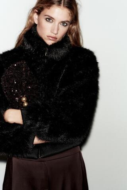 ZARA КОРОТКАЯ ШУБА ИЗ ИСКУССТВЕННОГО МЕХА С ВОРОТНИКОМ-СТОЙКОЙ, ЧЕРНЫЙ