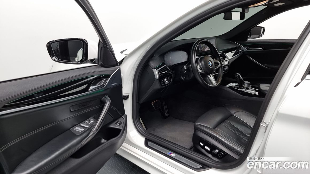 BMW 5 Series (G30) 530i M Sports Plus (05.2020)