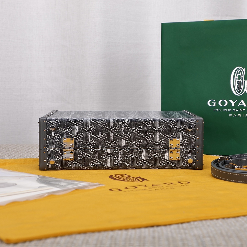 Goyard Grand Hotel Trunk Bag