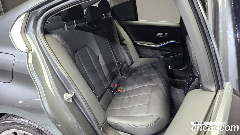BMW 3 Series (G20) 320i (05.2020)