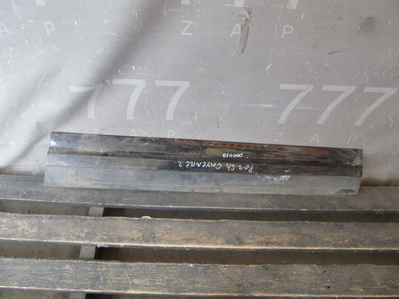 Накладка двери передней правой Porsche Cayenne 2 (958) 10-18 Б/У Оригинал 7p5837788s