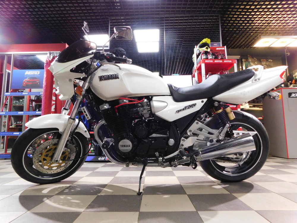 Yamaha XJR1200 4KG-004225