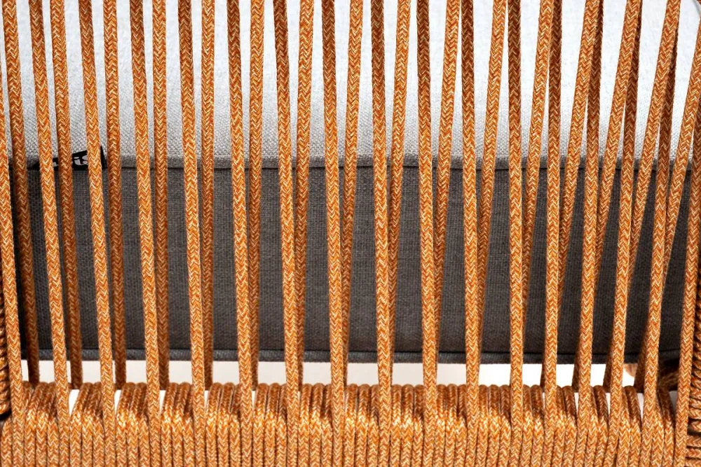 "Канны" кресло плетеное из роупа, каркас алюминий светло-серый (RAL7035) муар, роуп оранжевый меланж круглый, ткань светло-серая