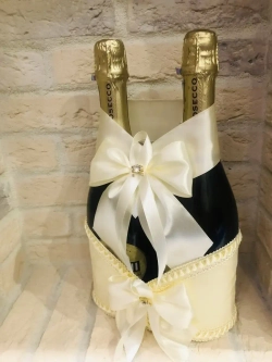 Украшение на шампанское