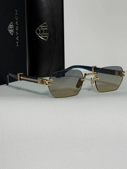 Солнцезащитные очки MAYBACH