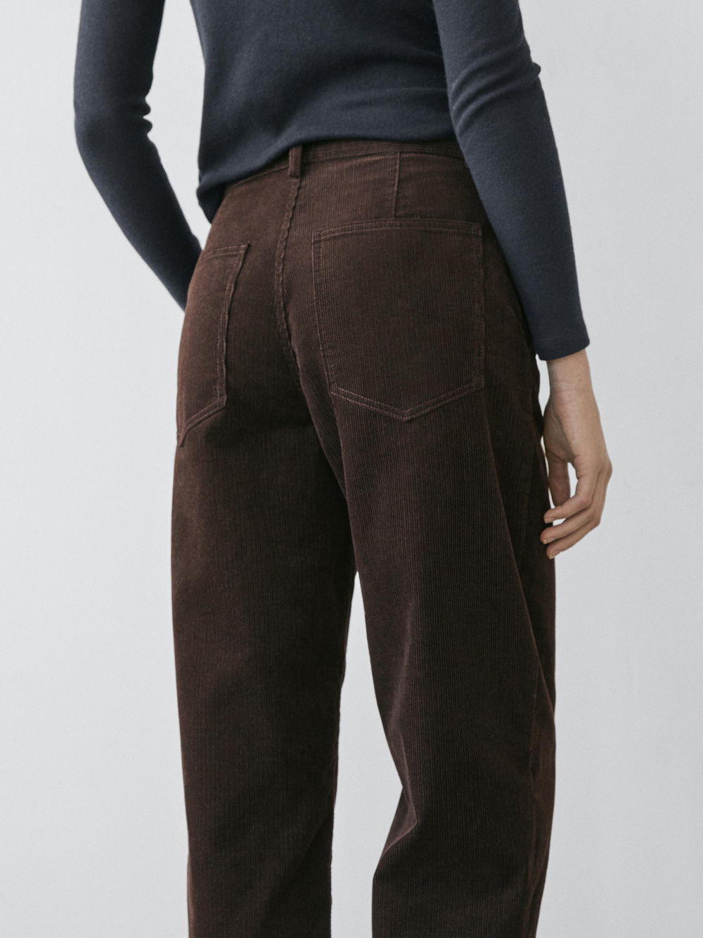 Massimo Dutti Вельветовые брюки бочкообразной формы, шоколадный