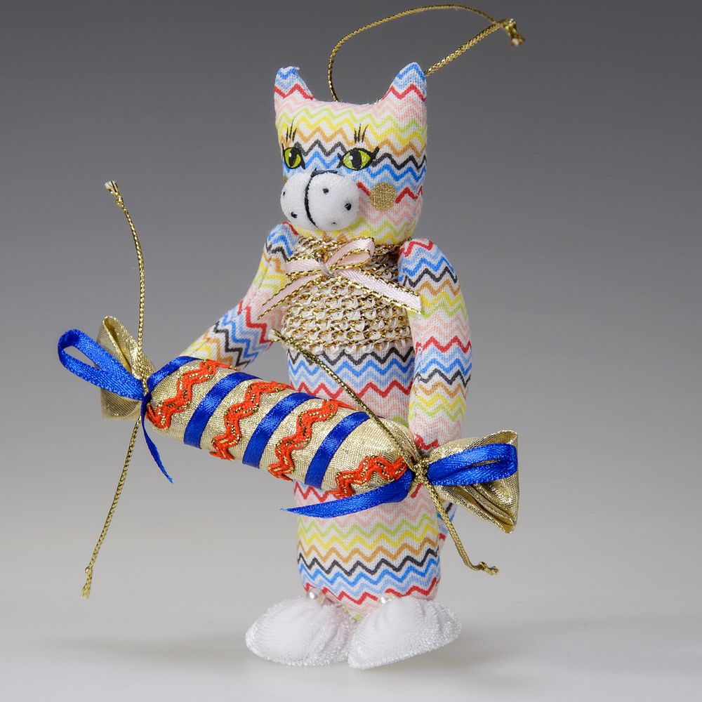 Ёлочная игрушка Кот с аксессуаром