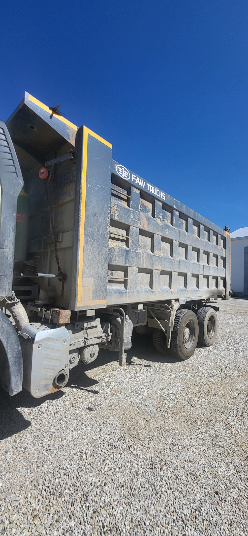 FAW J6 8x4 Самосвал CA3310P66K24T4E5 (Дизельный, 11,1 л, 390 л.с., МТ)