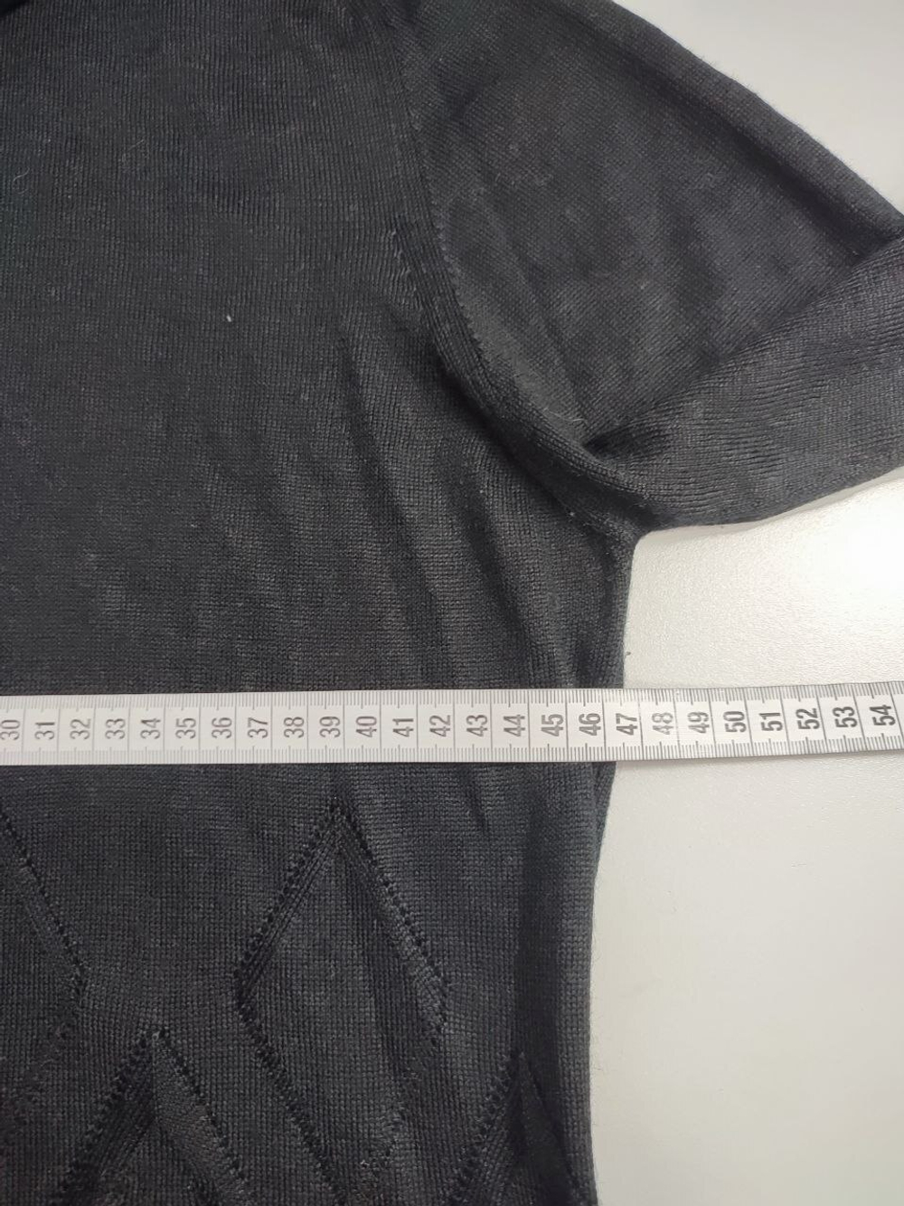 Свитер лаконичный 48 размер