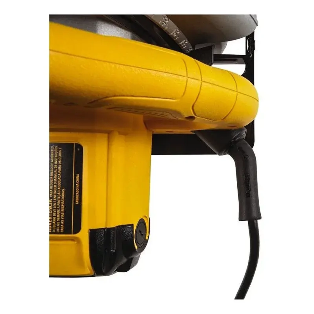 Дисковая ручная пила DeWalt DWE560K