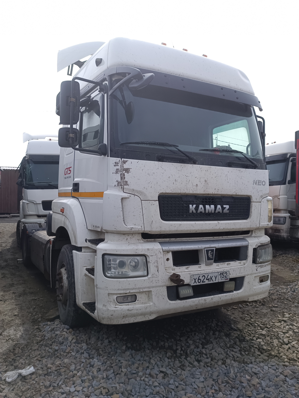КамАЗ 5490 4x2 Седельный тягач 5490-892-DС (Дизель/Газ, 12,0 л, 401 л.с., МТ)