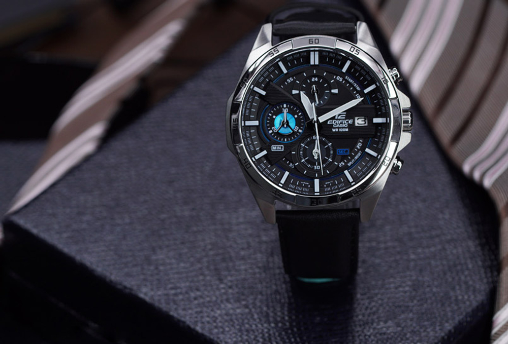 Часы Casio EFR-556L-1A