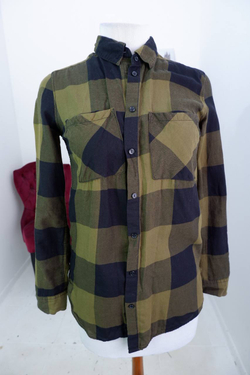 Рубашка H&M теплая, маркировка 34, визуально на 40 размер